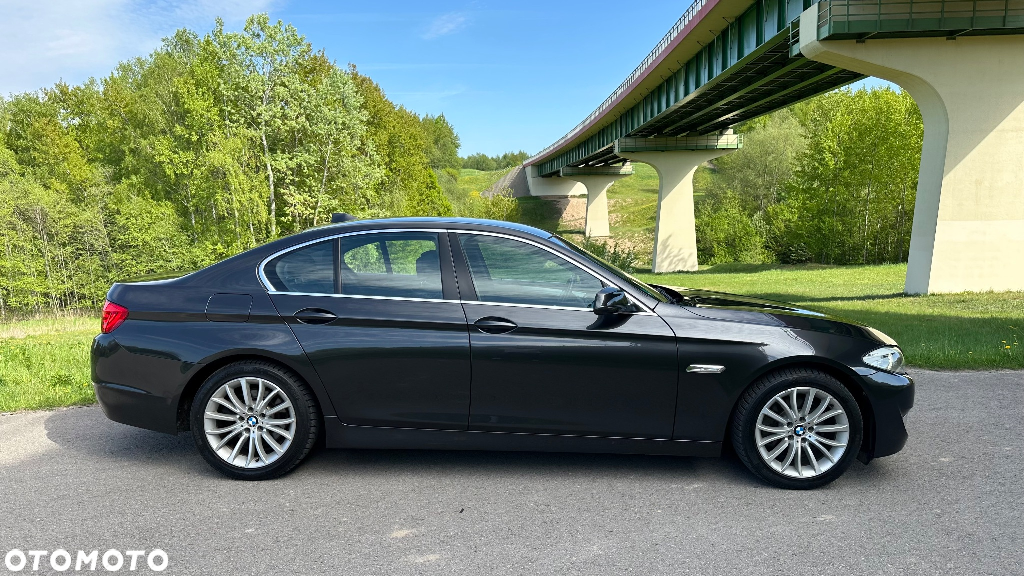 BMW Seria 5 520d Touring - 4