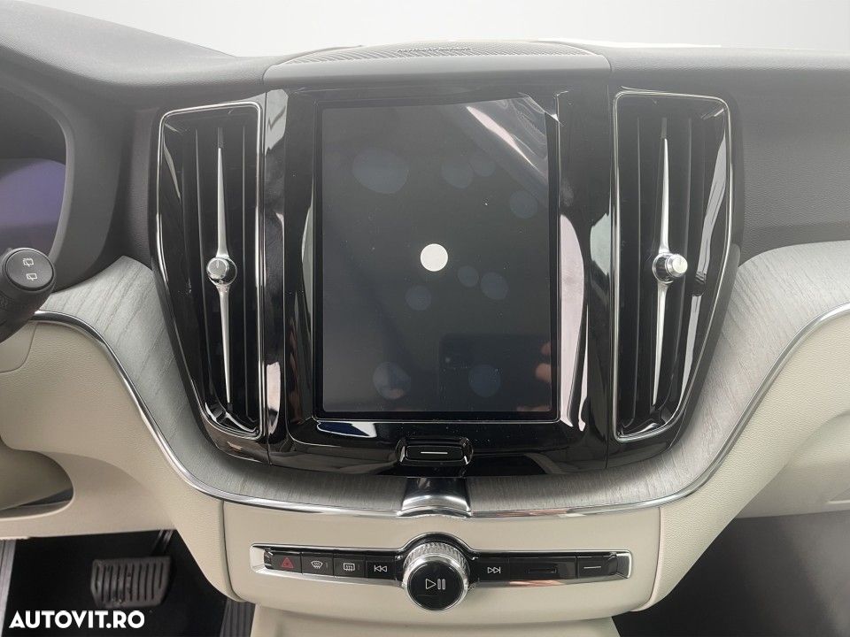 Volvo XC 60 T8 AWD AT PHEV Plus Bright - 16