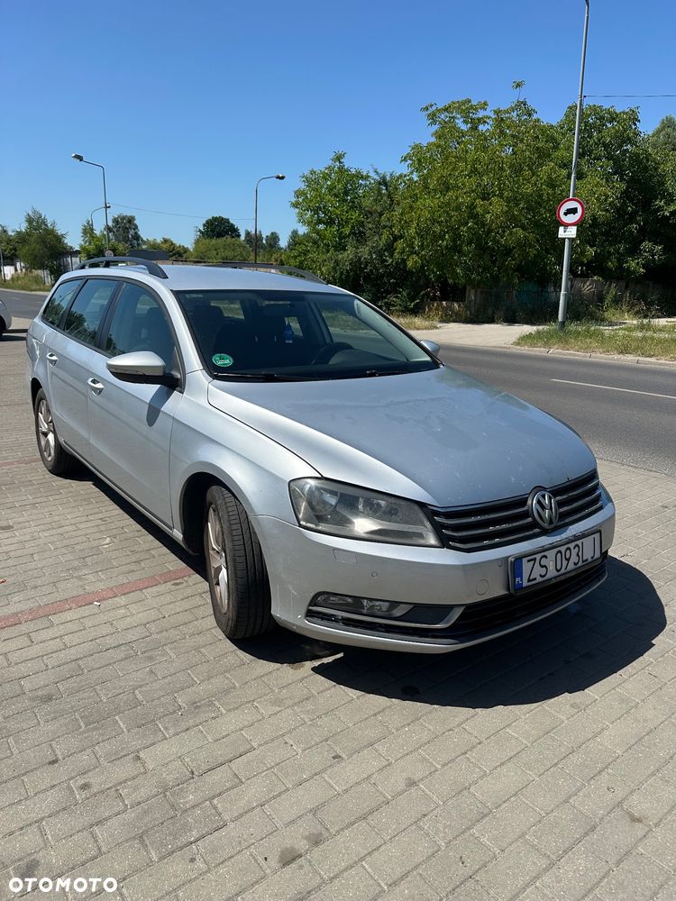 Volkswagen Passat 2.0 TDI Comfortline DSG - 2