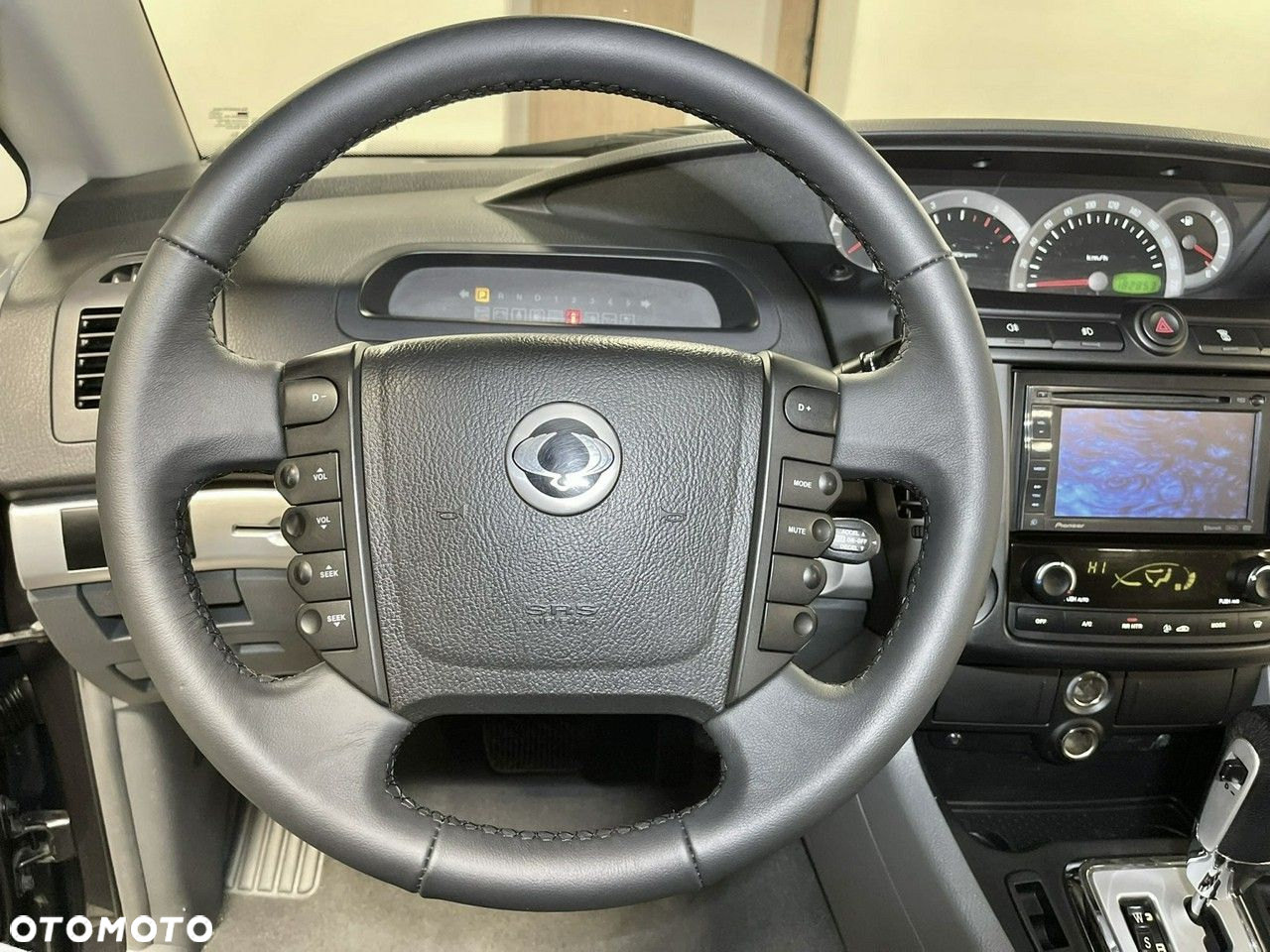 SsangYong/KGM Rodius RD 270 2WD Automatik Xdi s - 15