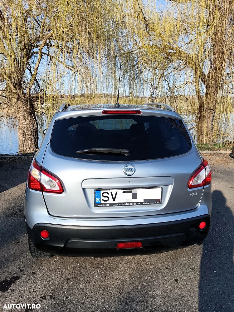 Nissan Qashqai 2.0 DCI 4 x 4 DPF Aut tekna - 9