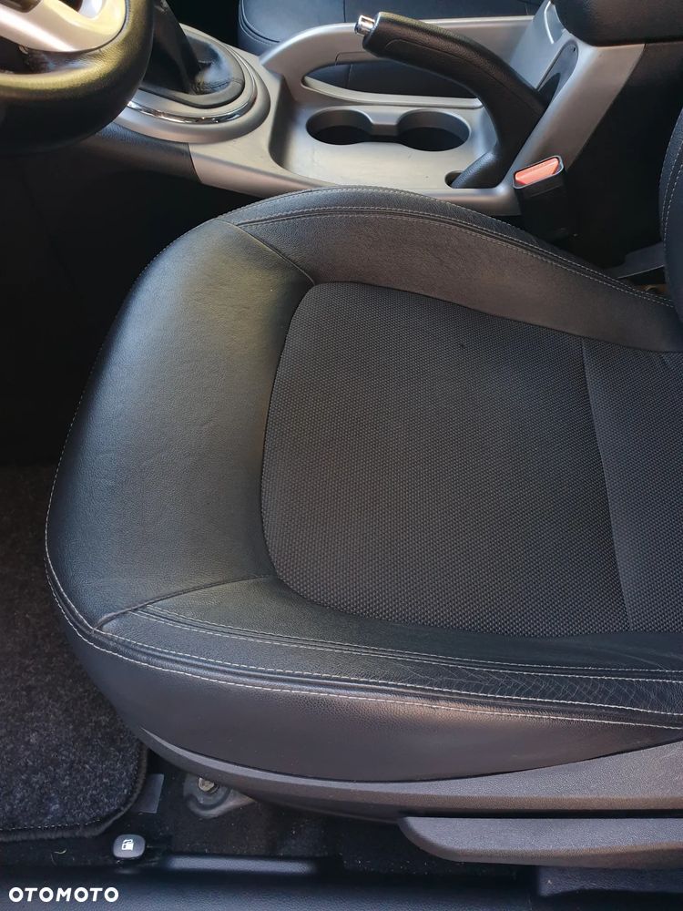 Kia Sportage 1.6 GDI Business Line L 2WD - 24