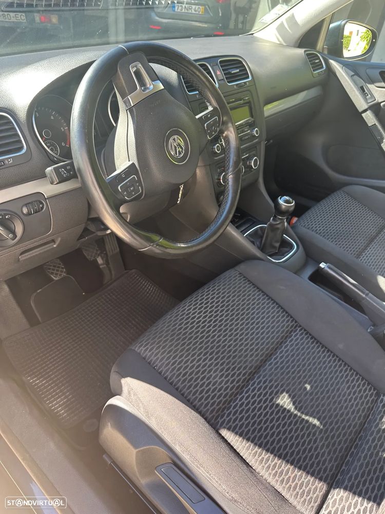 VW Golf 2.0 TDi Confortline - 4