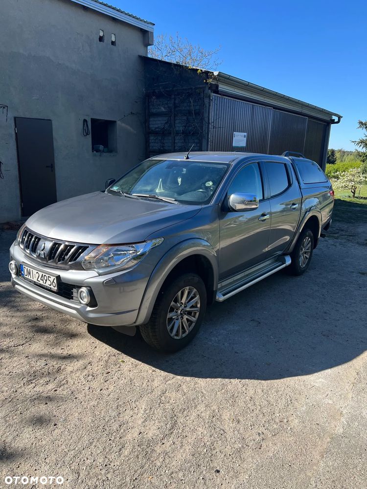 Mitsubishi L200 2.4 d DC Intense + - 1