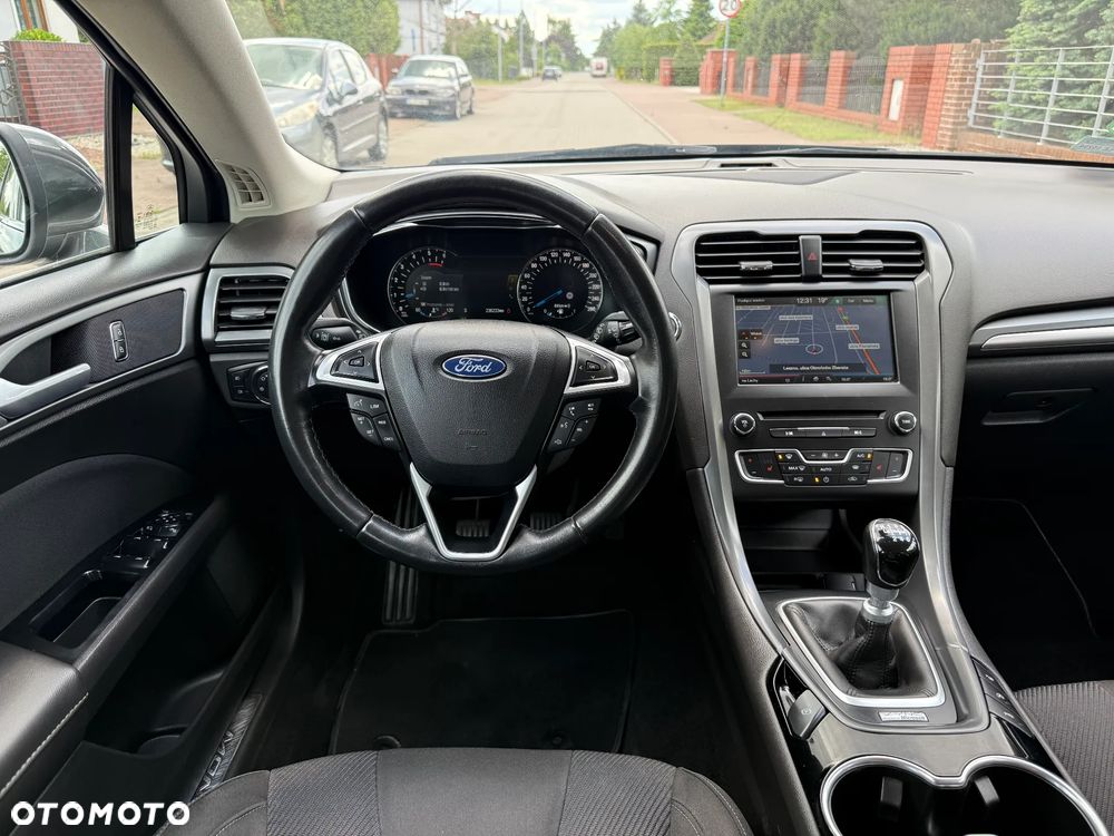 Ford Mondeo - 27
