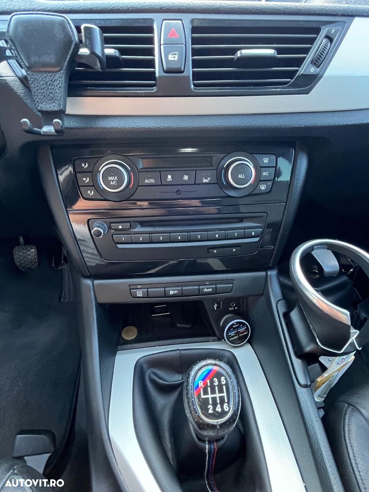 BMW X1 sDrive18d Sport Line - 10