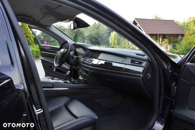 BMW Seria 7 750Li xDrive - 4