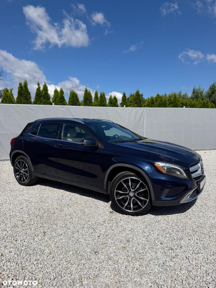 Mercedes-Benz GLA 250 7G-DCT Style - 4