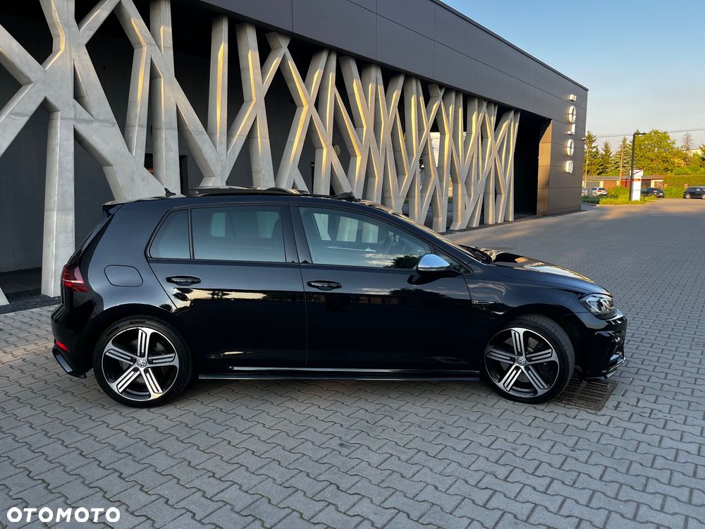 Volkswagen Golf - 12