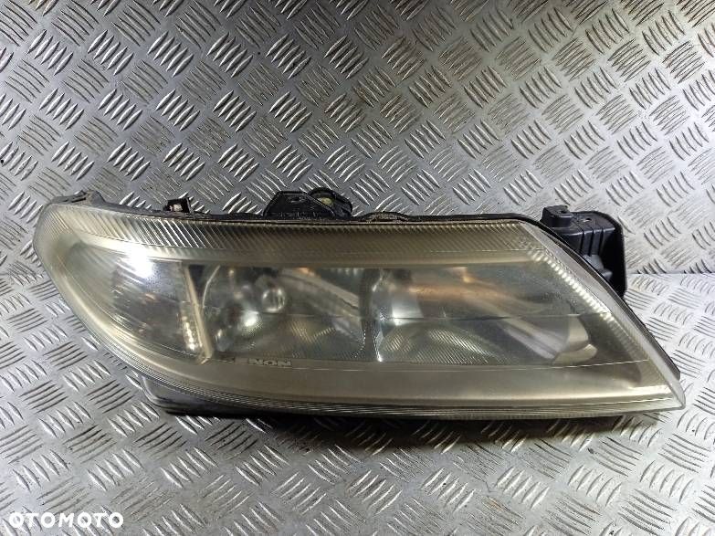 LAMPA PRAWA PRZEDNIA RENAULT LAGUNA 2 - 2