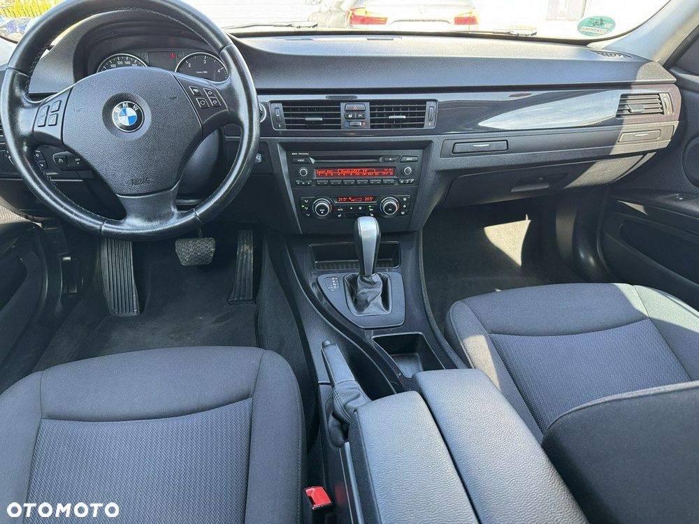 BMW Seria 3 - 22