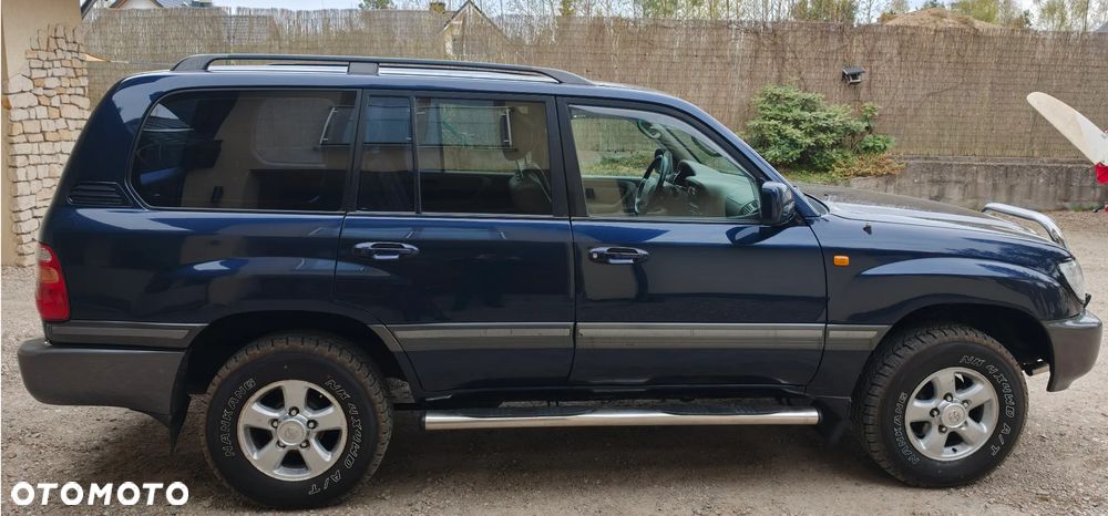 Toyota Land Cruiser - 6