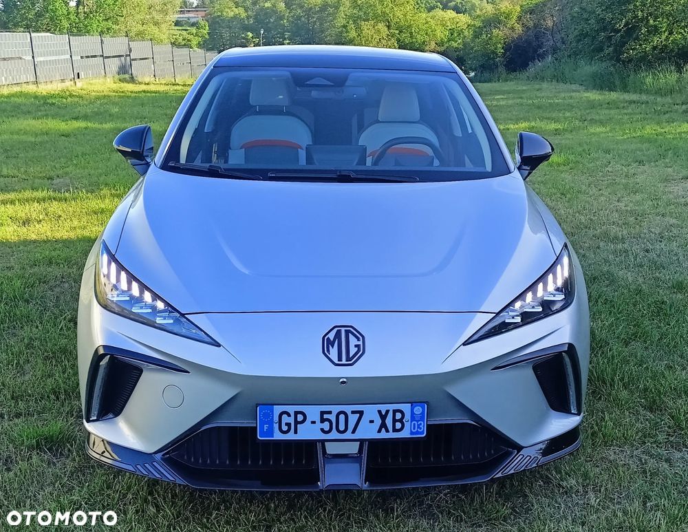 MG 4 Luxury 64 kWh - 23