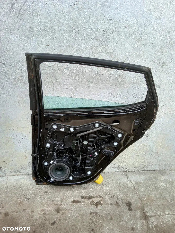 FORD FIESTA MK8 19-DRZWI TYLNE TYŁ - 9