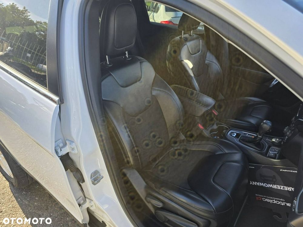 Jeep Cherokee 2.0 GME Active Drive I Limited - 31