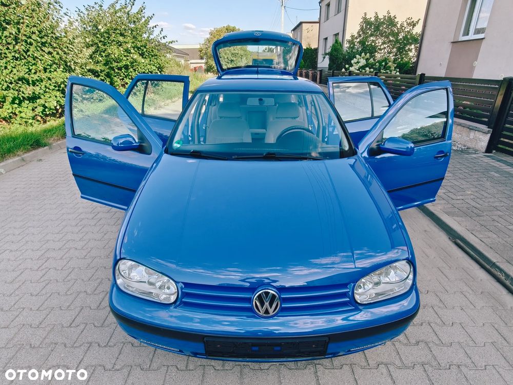 Volkswagen Golf - 26