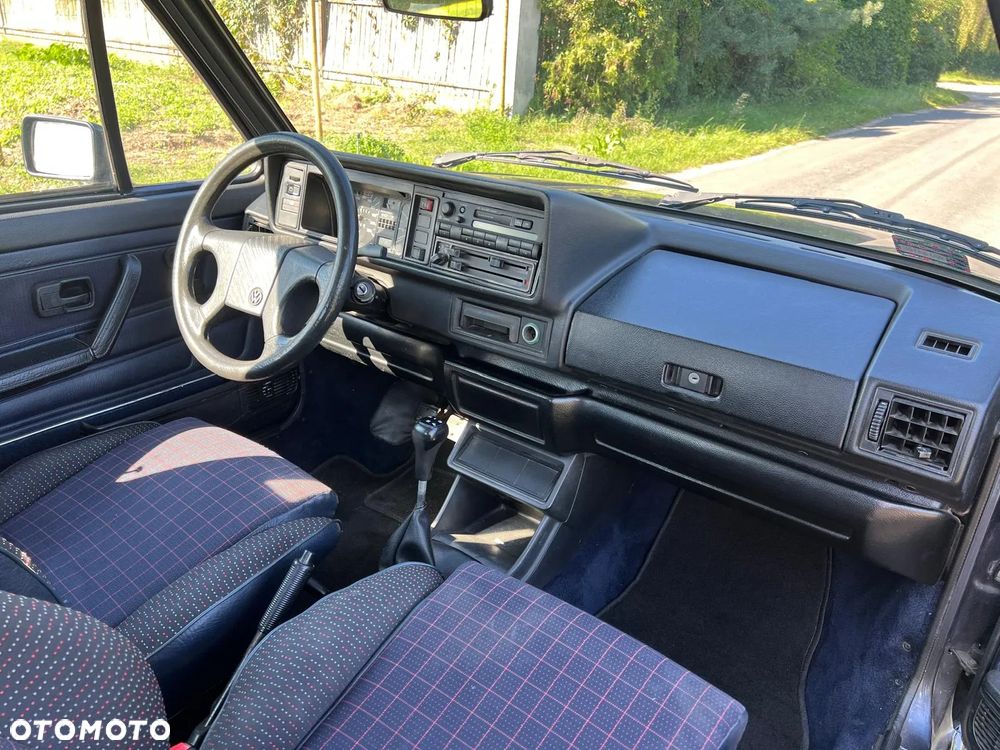Volkswagen Golf - 8