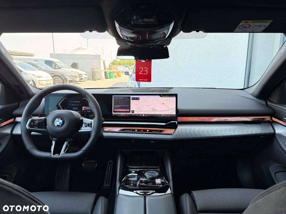 BMW Seria 5 520d xDrive - 21