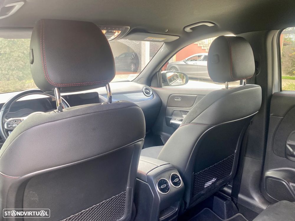 Mercedes-Benz GLA 180 d - 5