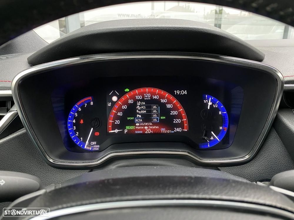 Toyota Corolla 2.0 Hybrid Exclusive - 24