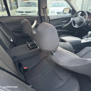 BMW Seria 3 320d Aut. Sport Line - 16