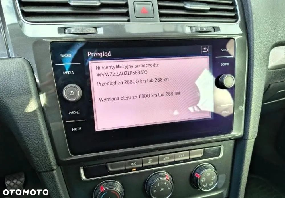 Volkswagen Golf 1.6 TDI BMT Comfortline - 26