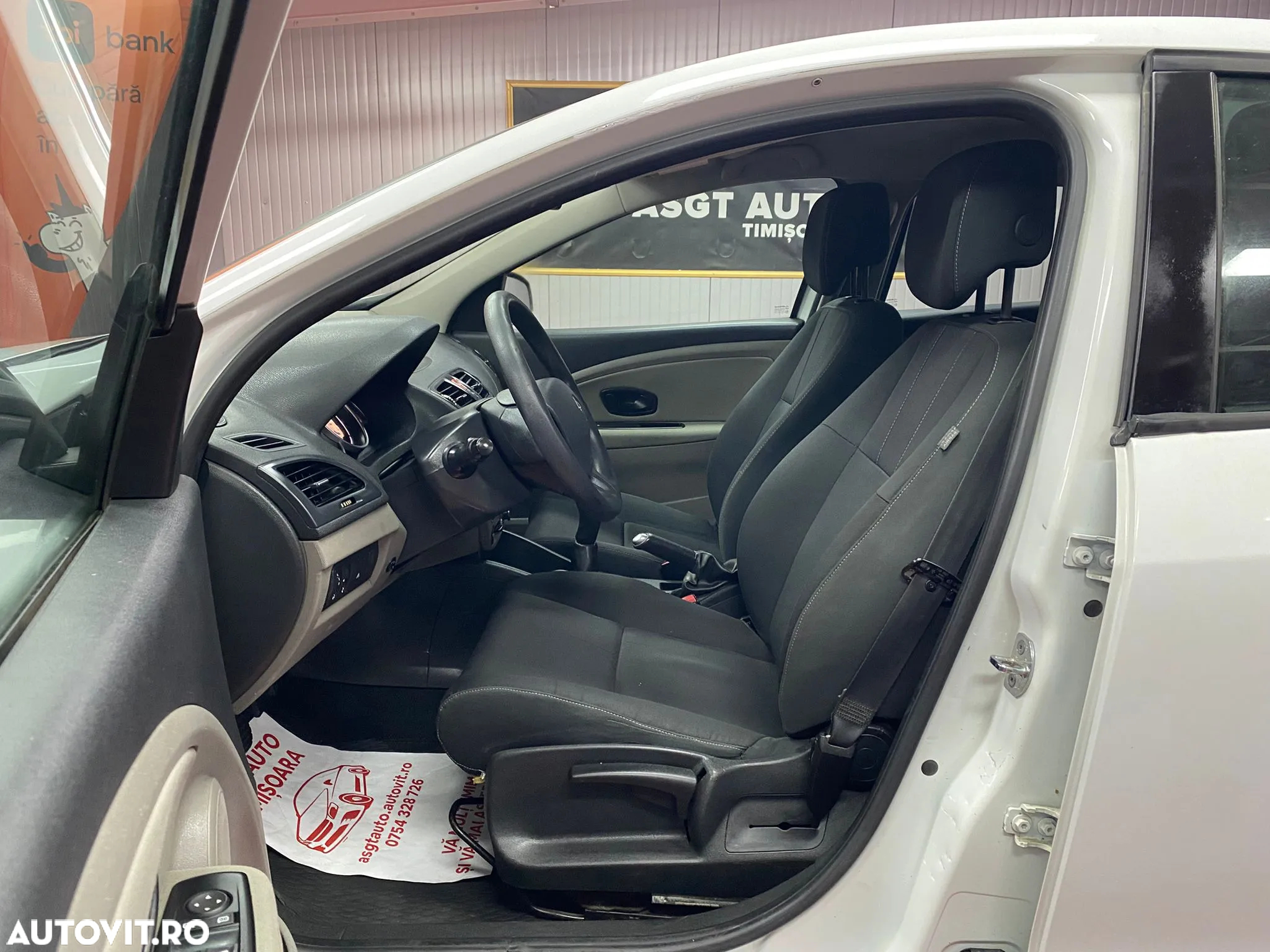 Renault Megane - 11