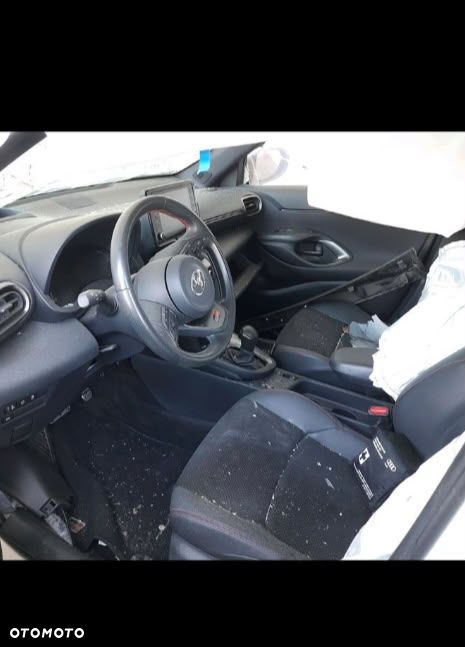 Toyota Yaris Cross Hybrid 1.5 GR Sport - 9