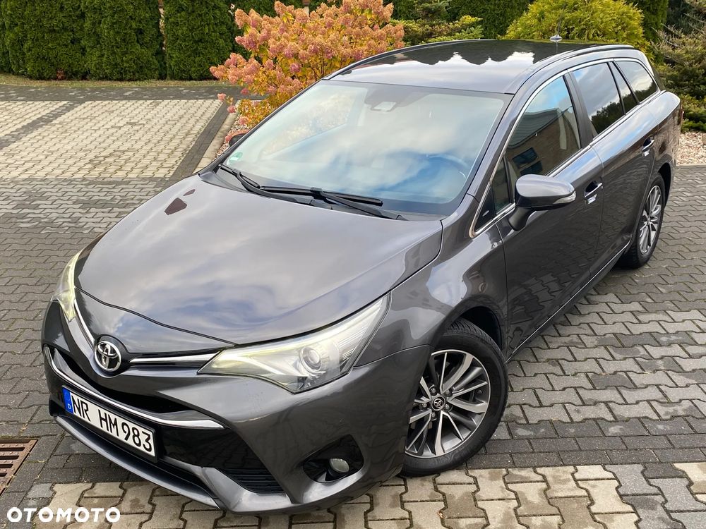 Toyota Avensis 2.0 D-4D Prestige - 3