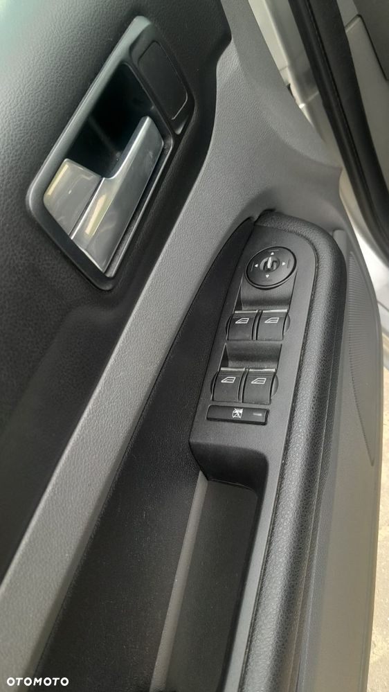 Ford Focus 1.6 TDCi Ambiente - 8