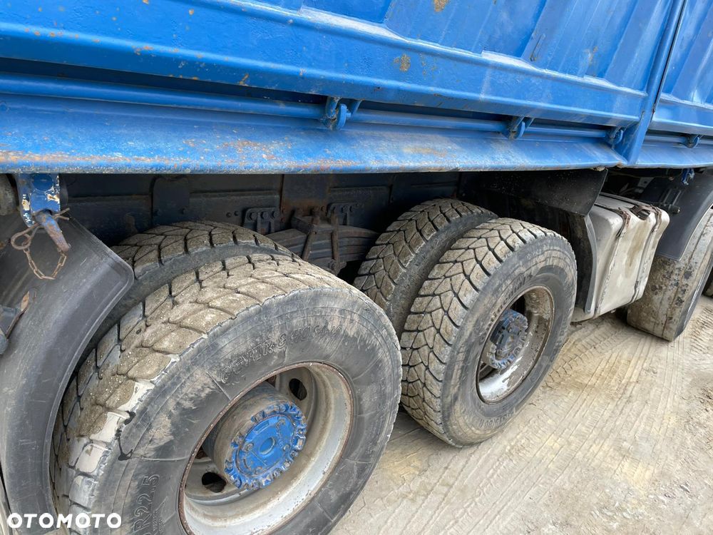Scania 124C - 4