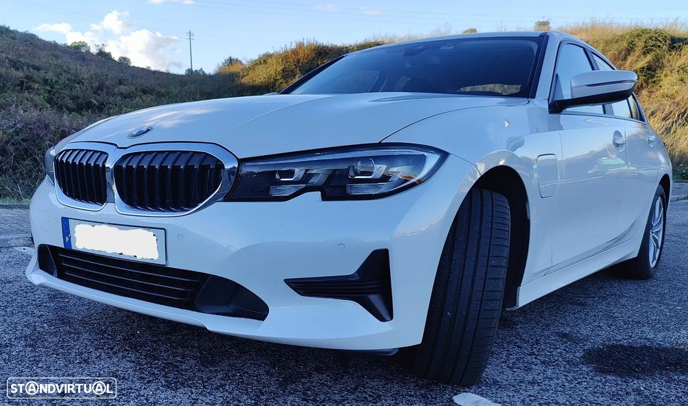 BMW 330 e Corporate Edition Auto - 1