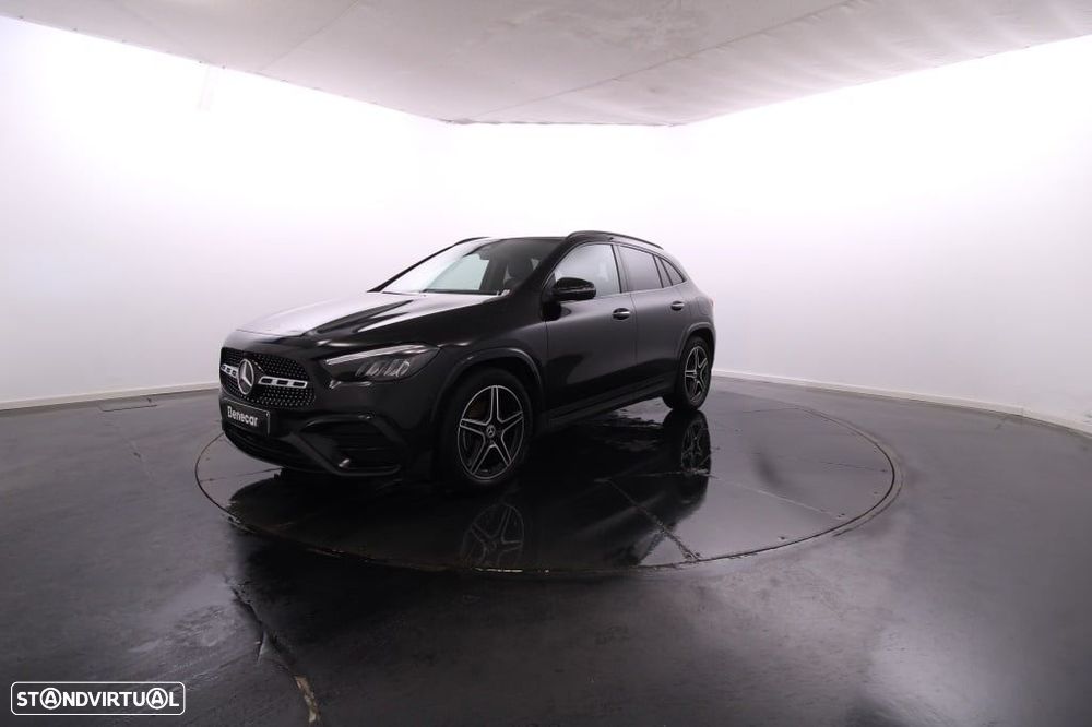 Mercedes-Benz GLA 180 d AMG Line - 2