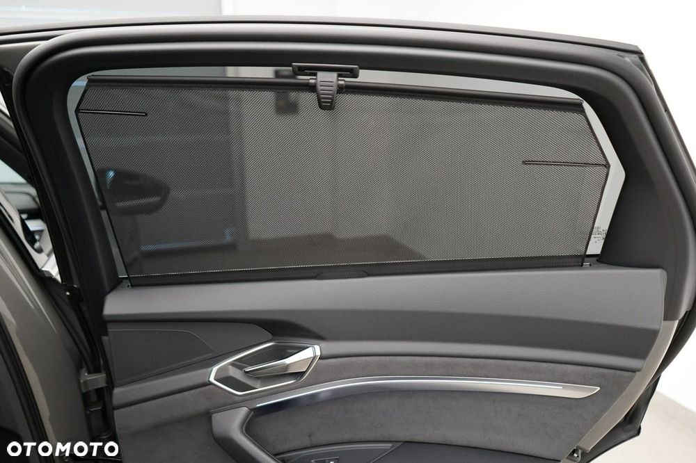 Audi Q8 Sportback e-tron - 19