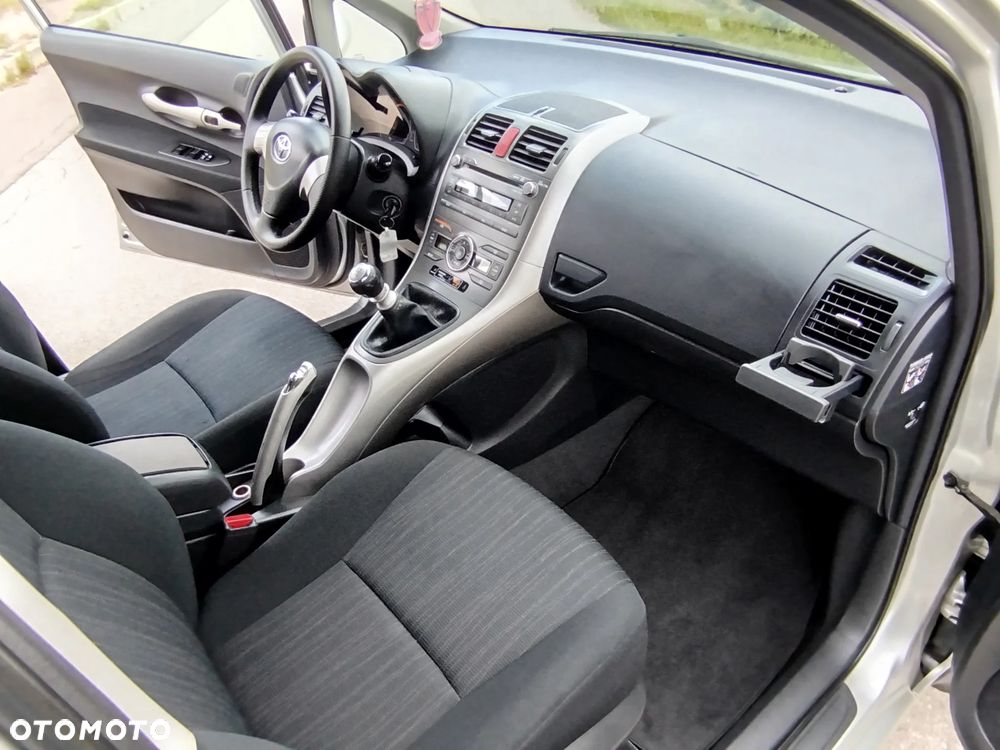Toyota Auris 1.4 D-4D Edition - 15