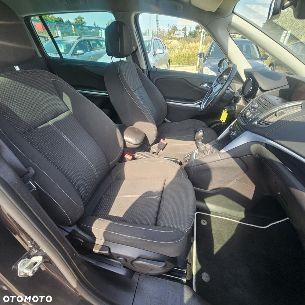 Opel Zafira - 28