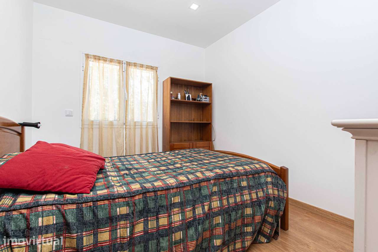 Vende-se Moradia T2 em Eiras - Coimbra - Grande imagem: 5/45