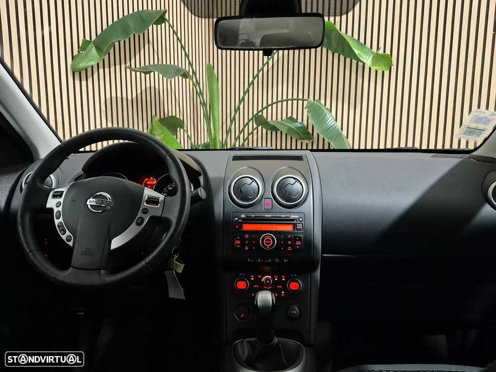 Nissan Qashqai 1.6 Acenta 17 - 8