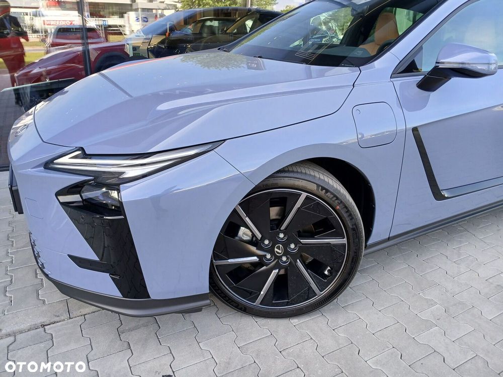 Lexus ES - 5