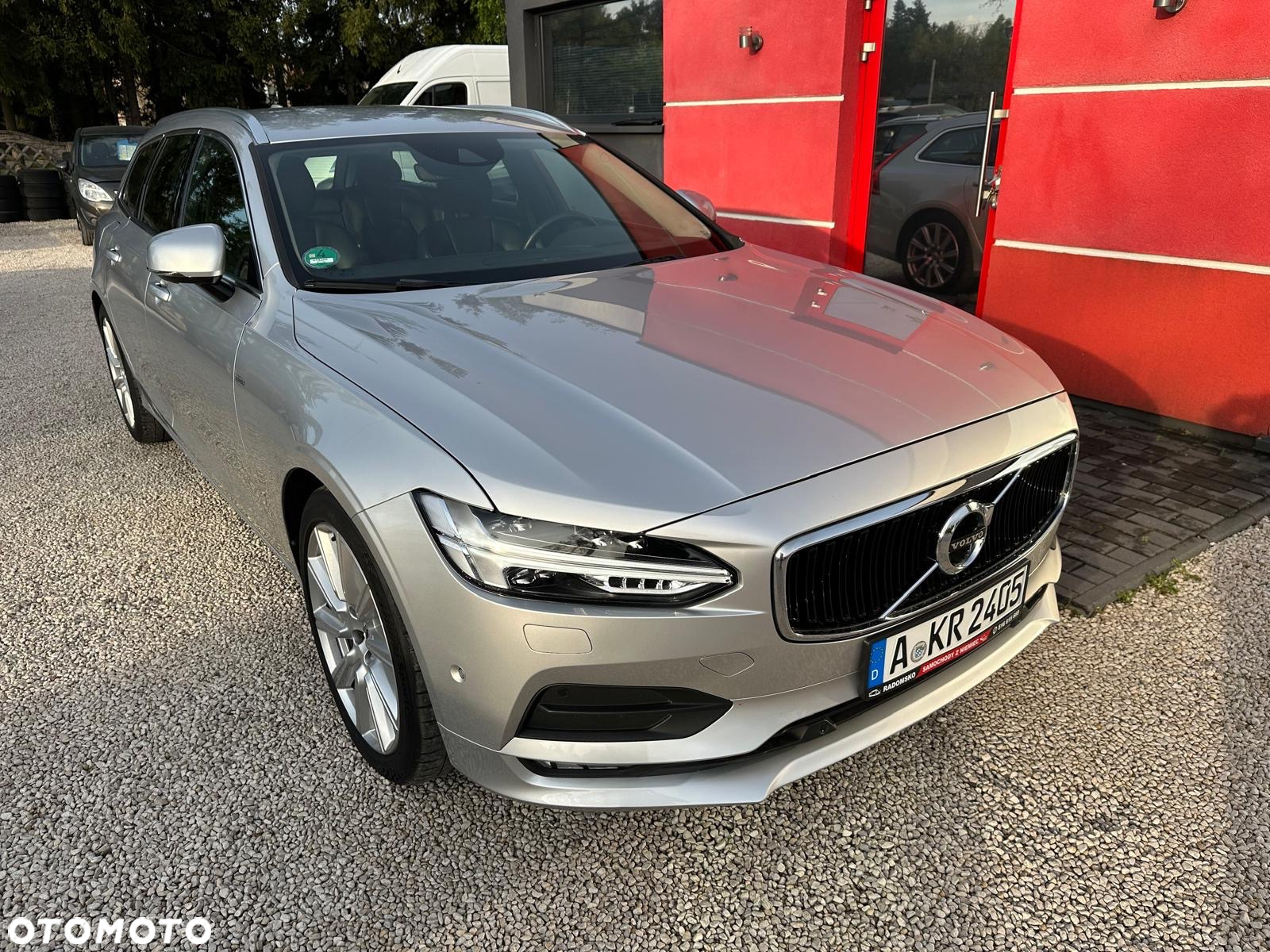 Volvo V90 D4 Momentum - 16