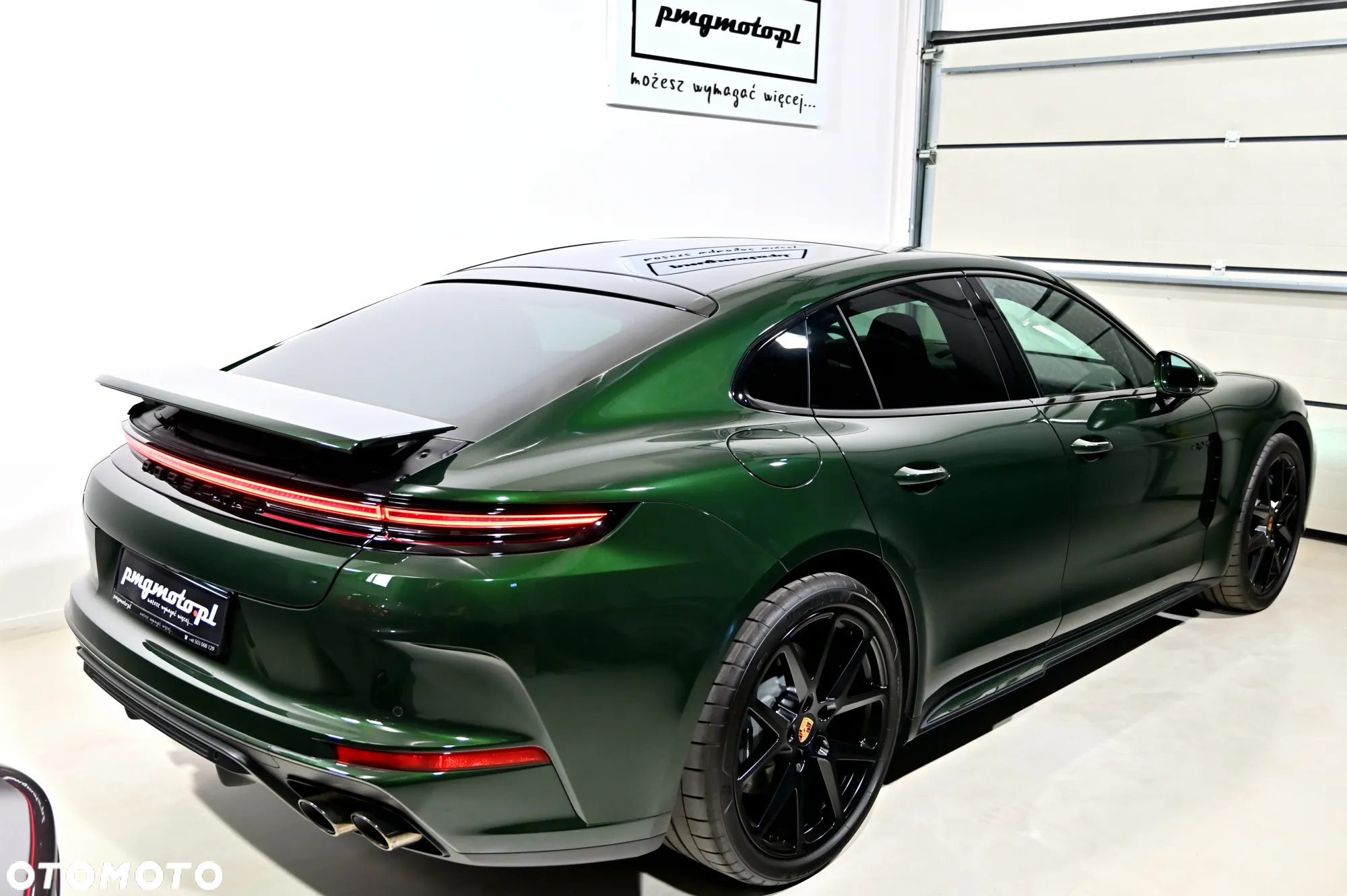 Porsche Panamera - 30