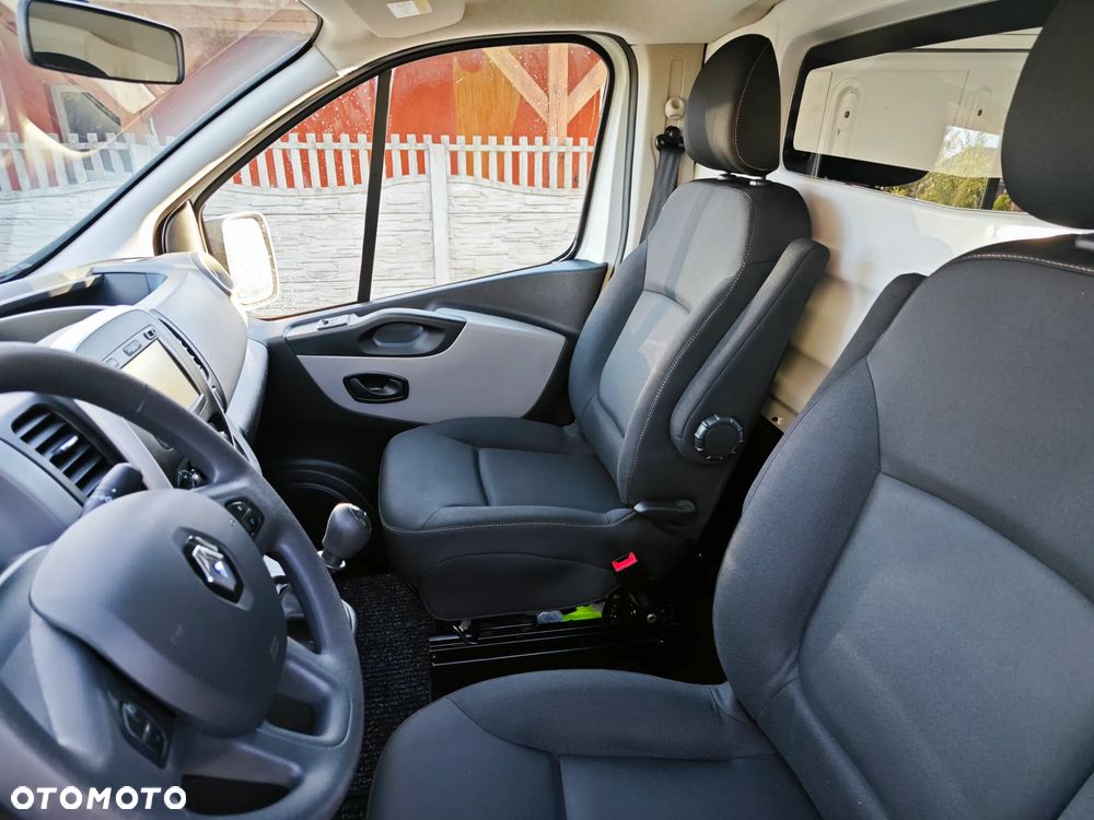 Renault TRAFIC 2018r, 1.6 95KM, L1H1 Duży Serwis, nowy rozrząd, nawigacja, super stan ,doinwestowany, Klima - 16