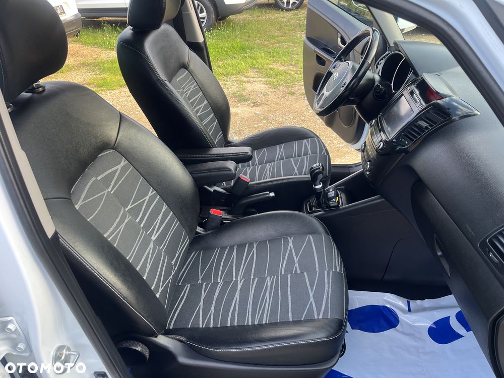 Kia Venga 1.6 CVVT Platinum Edition - 20