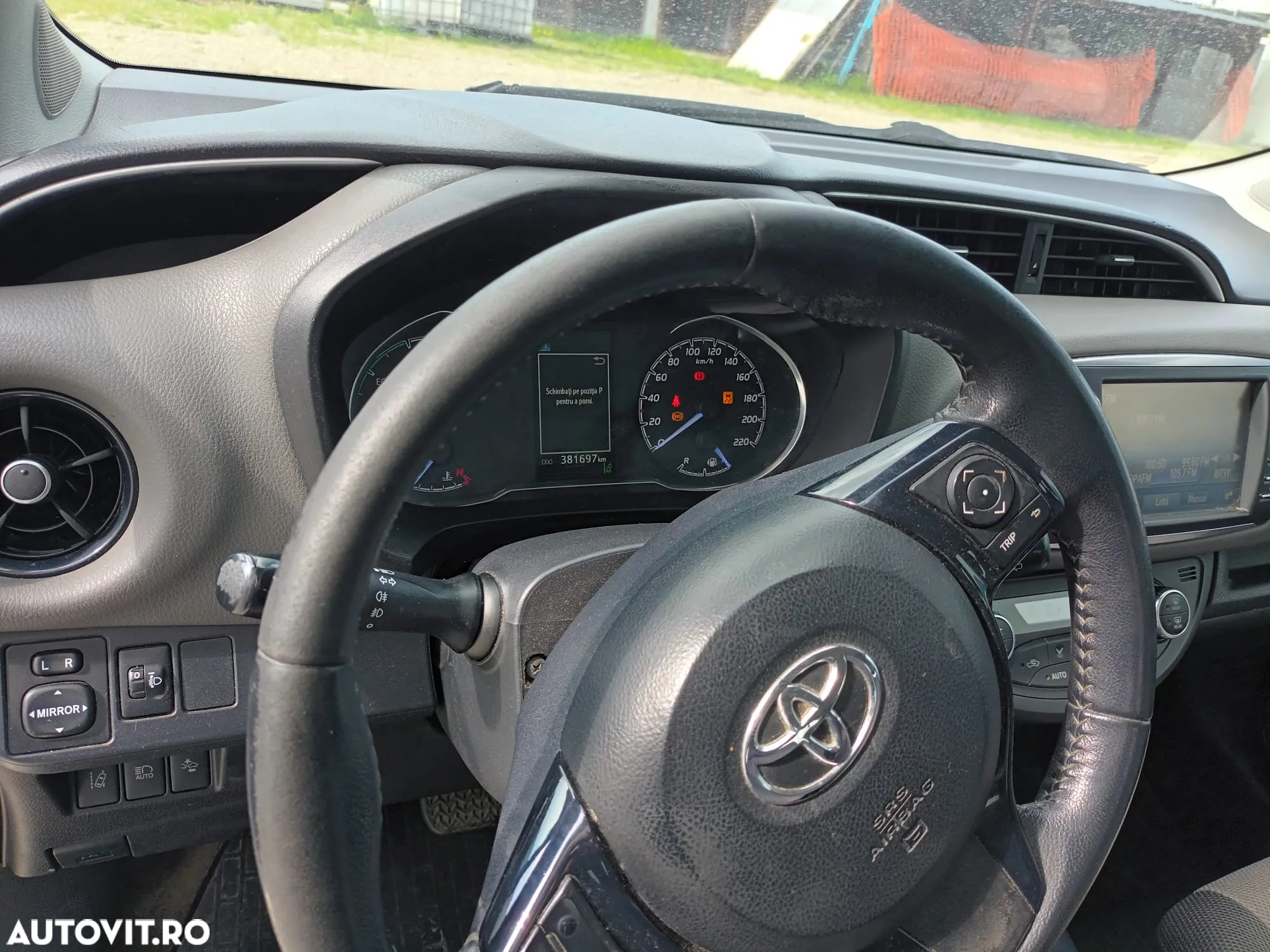 Toyota Yaris - 4