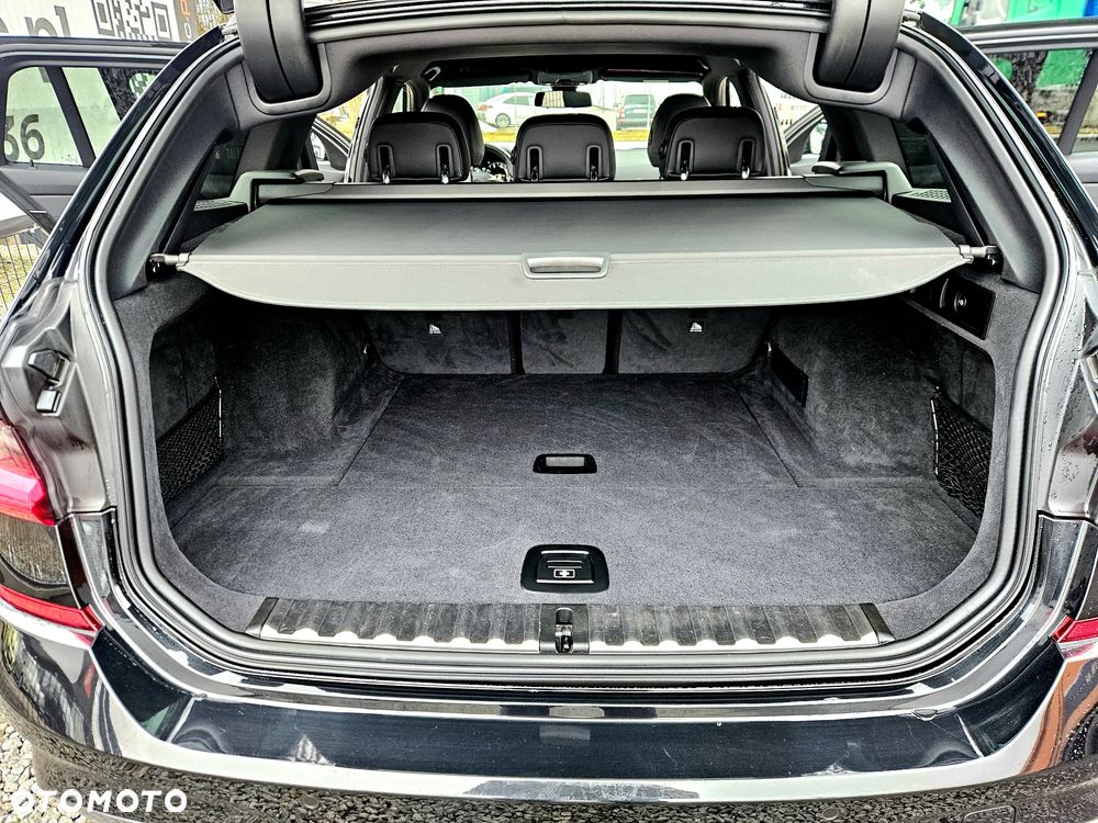 BMW Seria 3 320d M Sport Shadow - 27