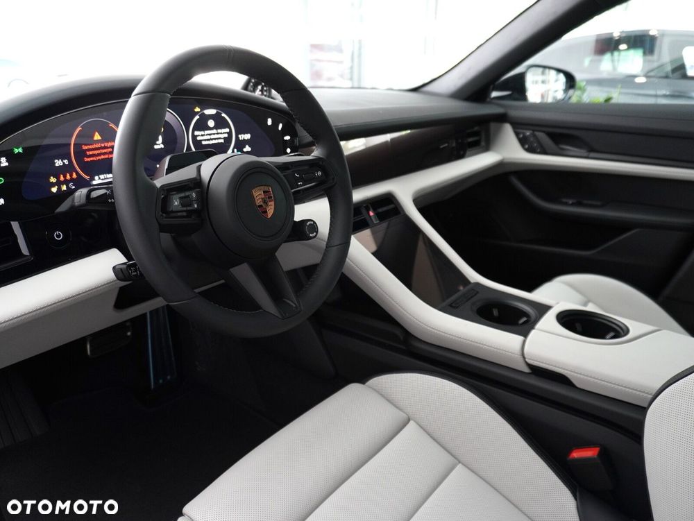 Porsche Taycan 105kWh 4 - 29