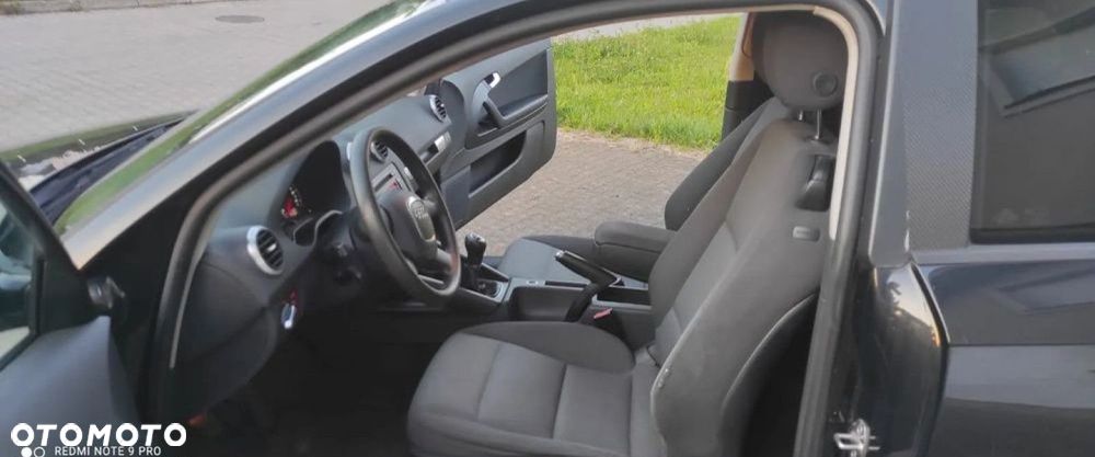 Audi A3 3-drzwiowe 1.6 TDI DPF S line Sportpaket (plus) - 9