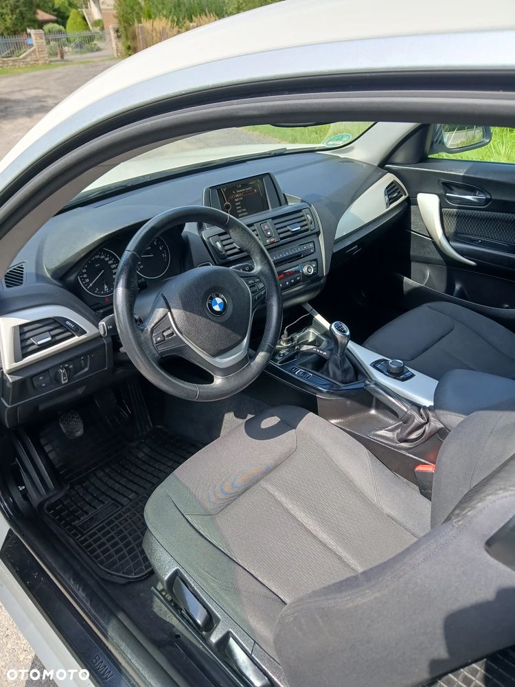 BMW Seria 1 114i Sport Line - 4