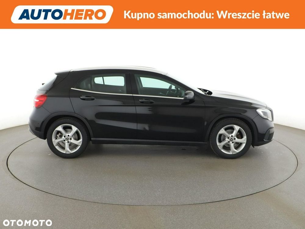 Mercedes-Benz GLA 180 d Urban - 10