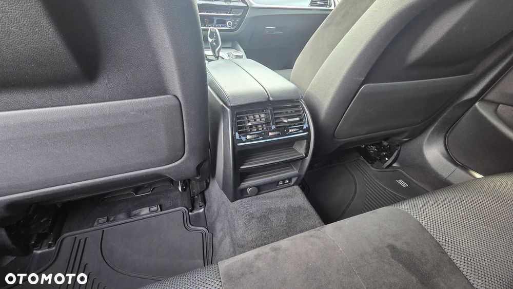 BMW Seria 5 - 25
